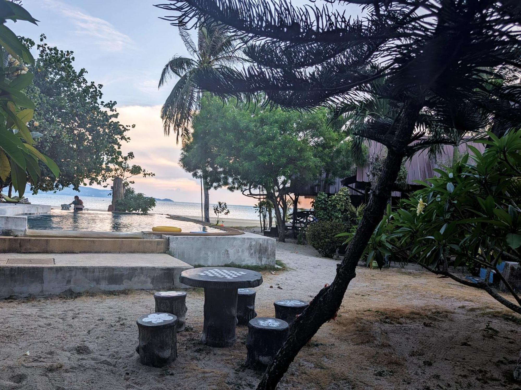 Munchies Bungalows Baan Tai Dış mekan fotoğraf