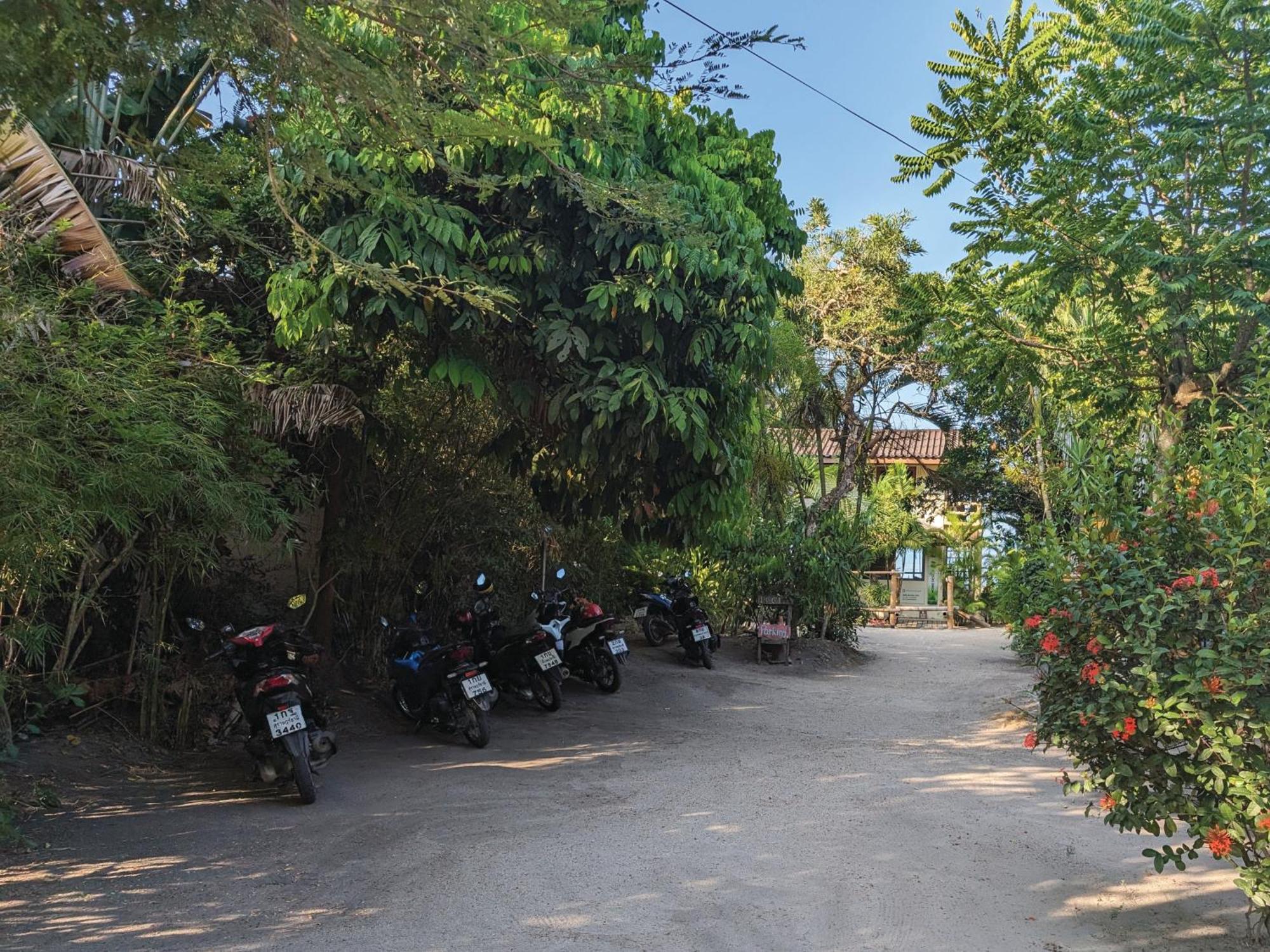 Munchies Bungalows Baan Tai Dış mekan fotoğraf